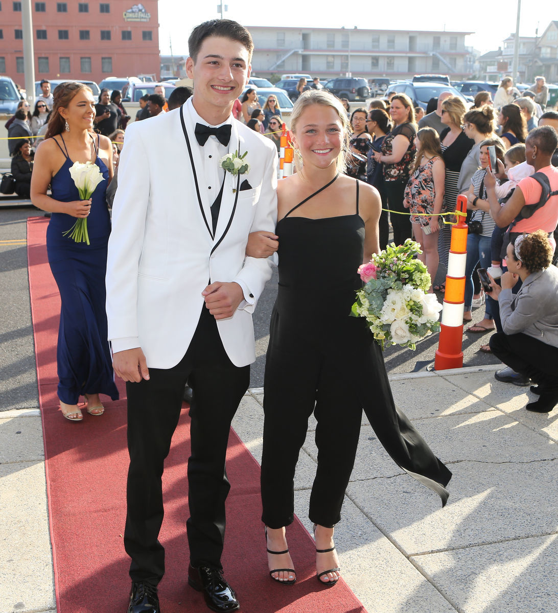 051819_gal_middletwp117.JPG